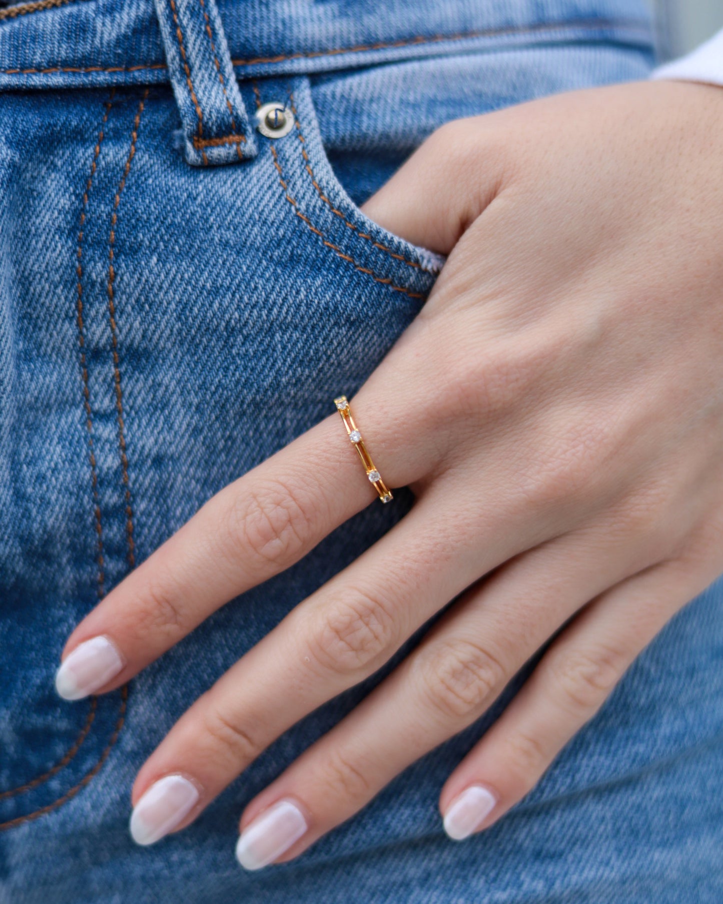 ANILLO LUZIA
